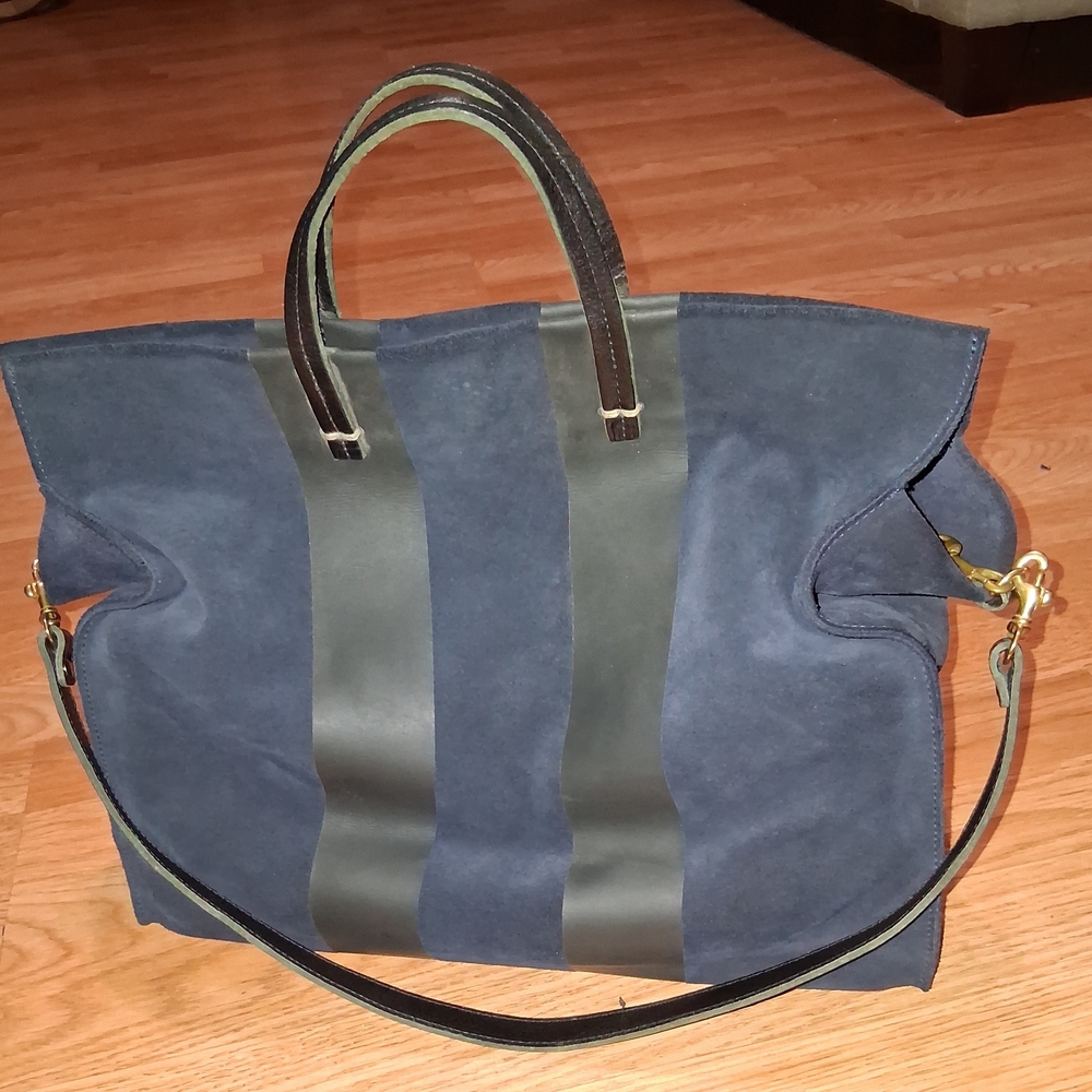 Clare V. Los Angeles Navy Suede Bag with Tan Leather Logo Patch - Picture 5 of 13